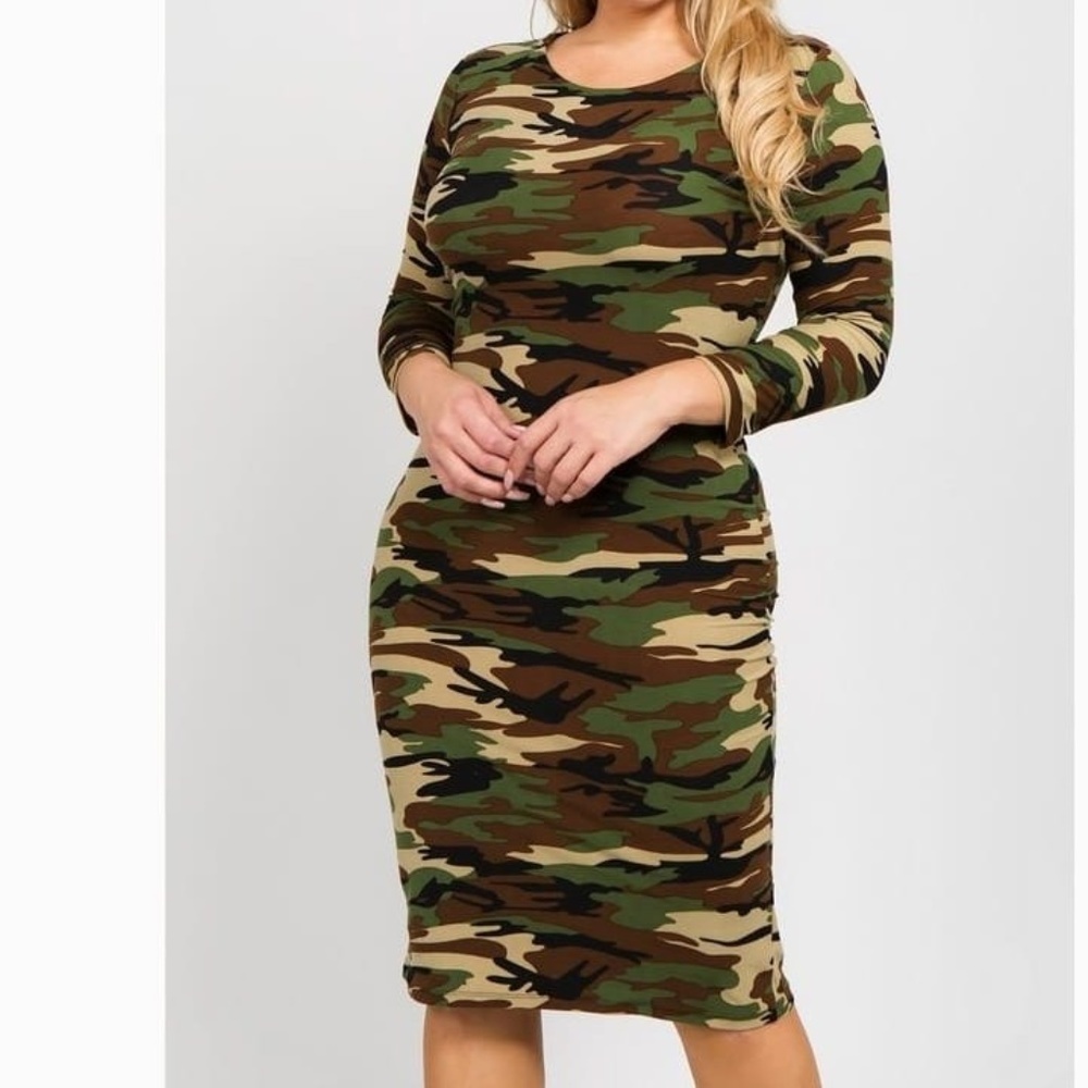 Women's 2XL Camouflage Bodycon Round Neck 3/4 Sleeve Midi Dress Green‎ NWT